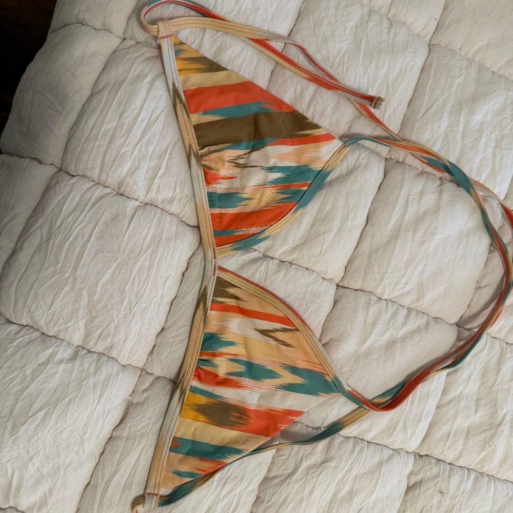 Jolyn Lily Top